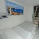Dana House 3* Неаполь