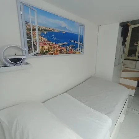 Dana House 3* Неаполь
